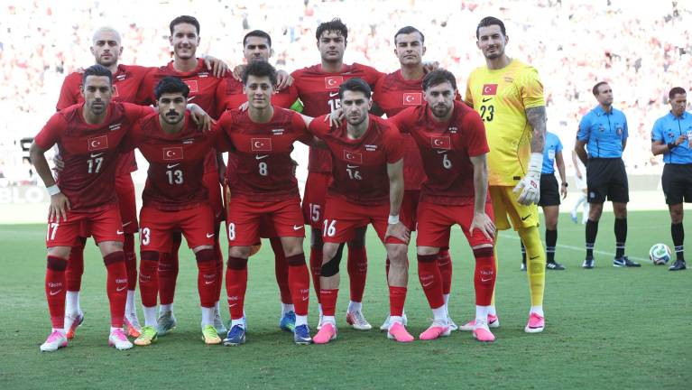 Turquía se mide este sábado a Australia.