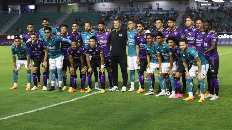 Los integrantes del Mazatlán FC portaron los nuevos jerseys en su encuentro contra Dorados de Culiacán.