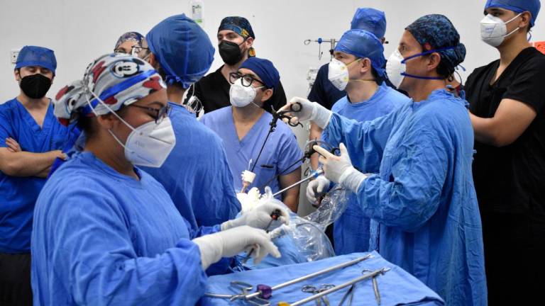 Realizan en el hospital del IMSS en Mazatlán primer trasplante de riñón