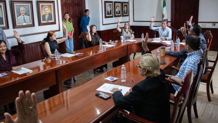 En sesión extraordinaria de Cabildo, el Ayuntamiento de Culiacán aprobó por unanimidad otorgar facultades ejecutivas a la Comisión de Gobernación para organizar la consulta.