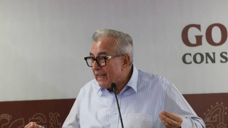 El Gobernador de Sinaloa Rubén Rocha Moya habla sobre la desaparición de militantes del PAS.