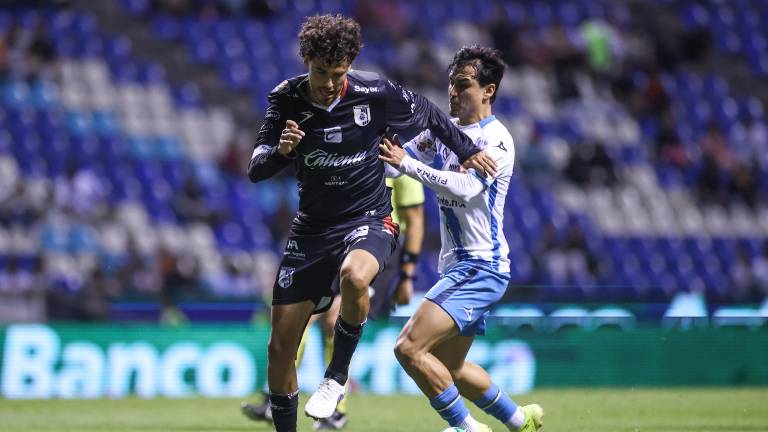 Gallos remontan 2-1 a Puebla en la última jornada.