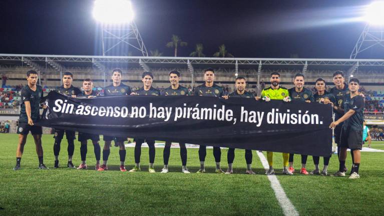 Los jugadores sudcalifornianos protestaron contra la falta de ascenso y descenso en el futbol mexicano.