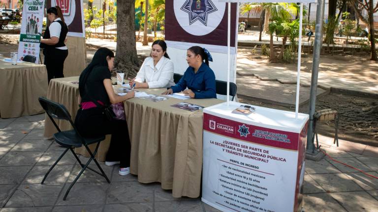 En esta jornada realizada en la plazuela Álvaro Obregón, donde se ofertaron 600 vacantes en distintas empresas.