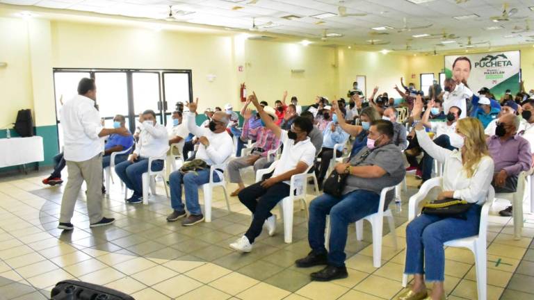 Transportistas de Mazatlán respaldan a Pucheta