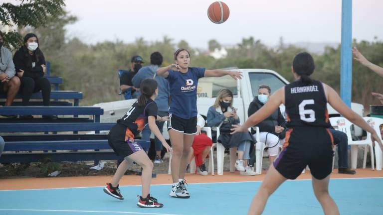 Capitanes sigue sin ganar en la Copa Semana Santa de baloncesto