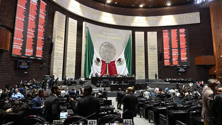 La Cámara de Diputados aprobó reformas a la Ley del IEPS donde se prevé aumentos en cigarros, refrescos y sueros azucarados.