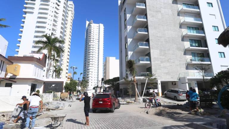 Prevén traer albañiles de otros estados para el ‘boom’ inmobiliario que hay en Mazatlán: Ingenieros