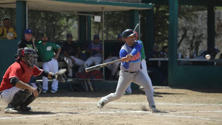 ISSSTE consigue importante triunfo en la Liga de Beisbol Burócrata Federal