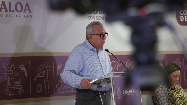 El Gobernador de Sinaloa Rubén Rocha Moya anuncio que a partir del 5 de diciembre iniciarán con el pago del aguinaldo.