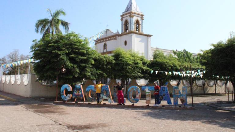 En Chametla, Cacalotán y Matatán, comunidades de El Rosario, los mismos ciudadanos han creado grupos voluntarios para realizar mejoras en sus sindicaturas.