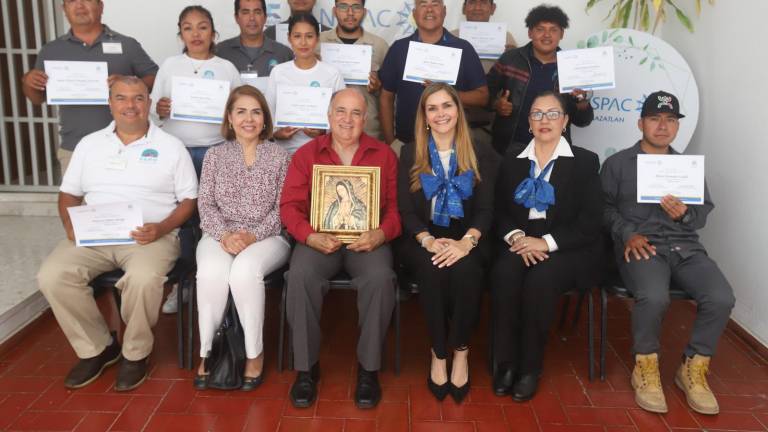 Los participantes del curso “Camino al Éxito” organizado por Anspac Mazatlán.