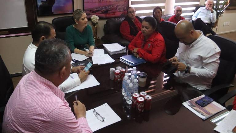 El Gobierno de Mazatlán y el sindicato municipal sostuvieron negociaciones para abordar el tema de salarios.