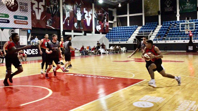 Venados Basketball afina detalles en encuentro amistoso ante equipo local