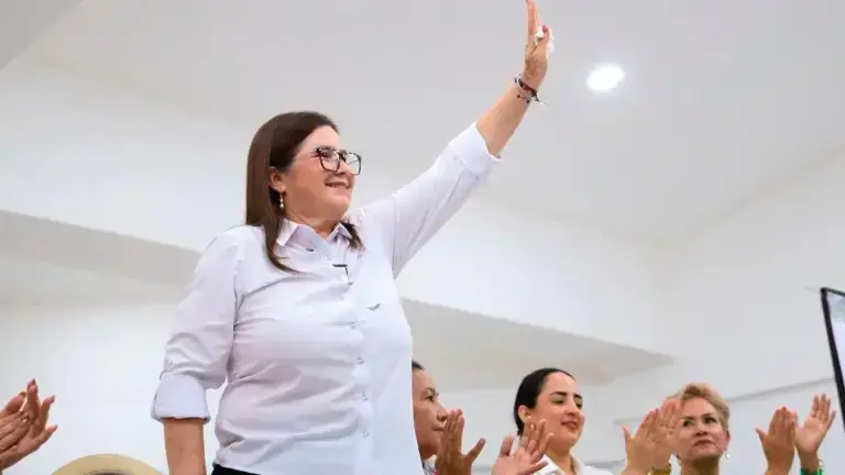 El IEES resolvió que la Senadora Imelda Castro Castro sí incurrió en promoción personalizada.