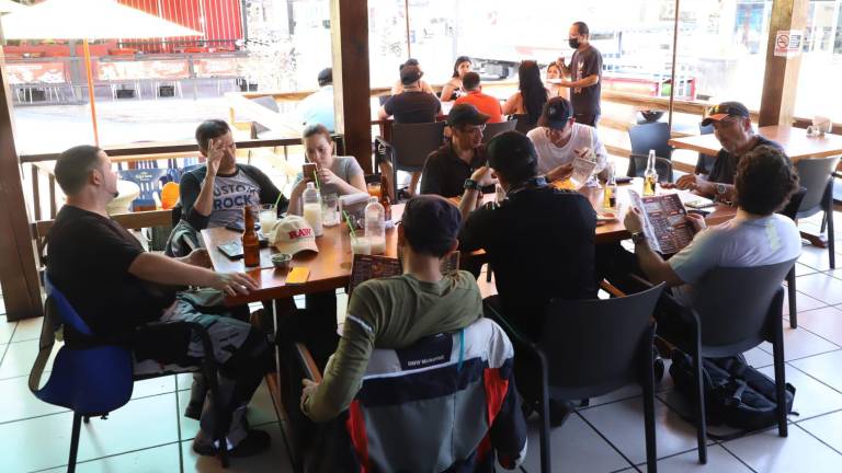 Aumenta afluencia en restaurantes