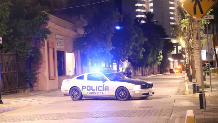 Asesinan a dos hombres en la Zona Dorada de Mazatlán