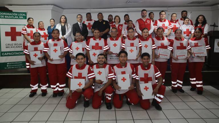 Se gradúan nuevos técnicos en Urgencias Médicas en Mazatlán