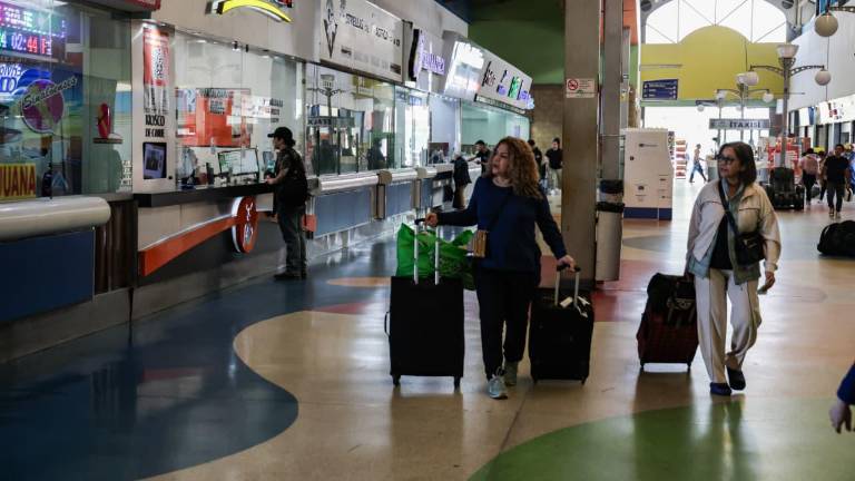 Durante la mañana del lunes en la Central Camionera de Culiacán aún seguían suspendidas salidas hacia Guadalajara.