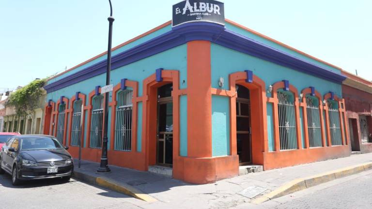 El bar se ubica en Ángel Flores y Carnaval.