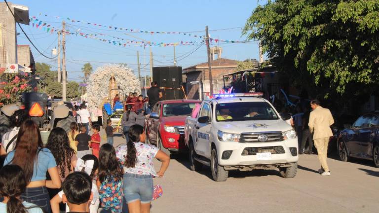 Desfile de la Fiesta del Señor San José en Agua Verde, Rosario.