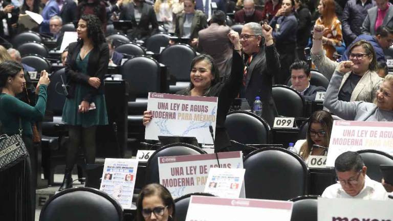 Diputados aprobaron la nueva Ley General de Aguas tras una sesión maratónica de 24 horas.