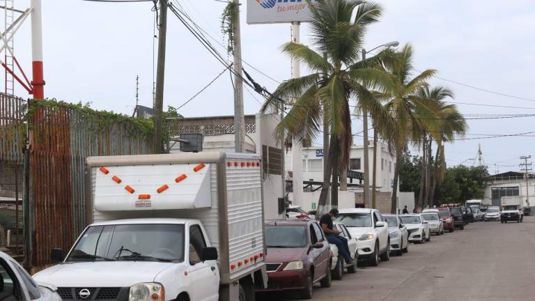 En Mazatlán una empresa de oxígeno no vende si no tienen contratados los tanques con ella, denuncian ciudadanos