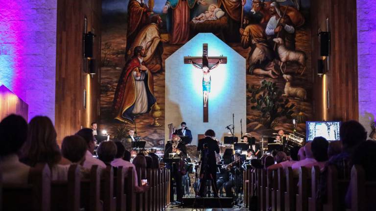 La OSSLA, durante el concierto ‘Reza Sinaloa’, en el Templo de Belén, en La Primavera.
