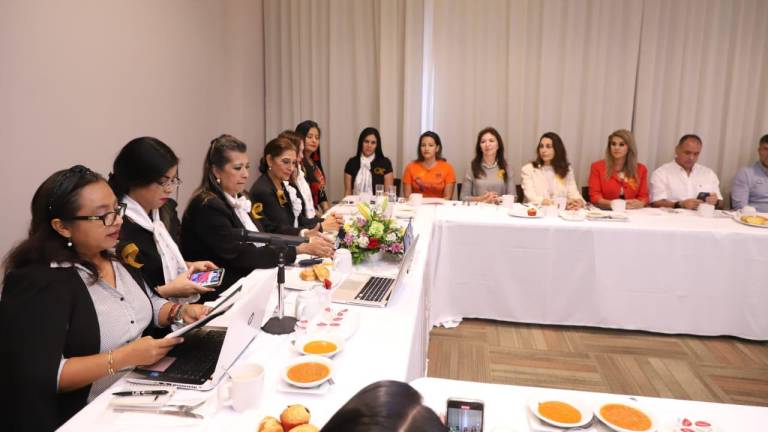 Mujeres empresarias de Mazatlán hacen red con mujeres de otras partes del País