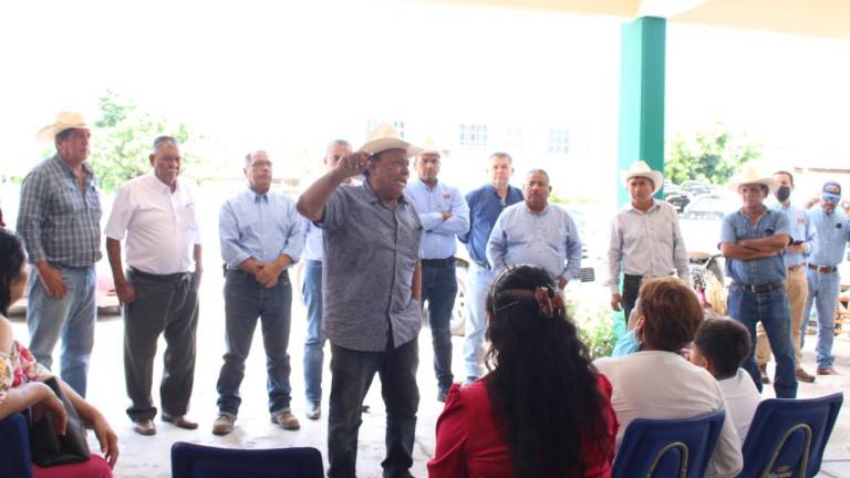 Mantienen productores de mango toma de oficinas de Cesavesin en Rosario y Escuinapa