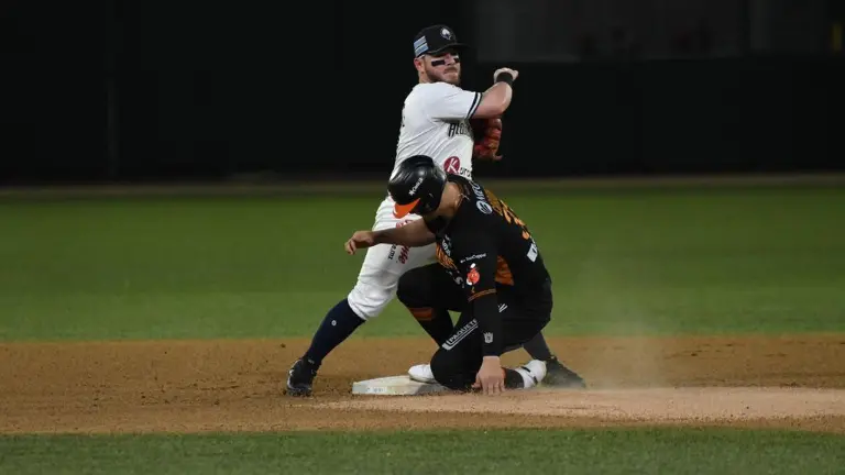 Algodoneros pierde en casa.