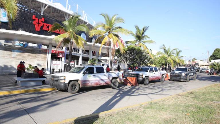 Se realiza operativo en el estadio Teodoro Mariscal.
