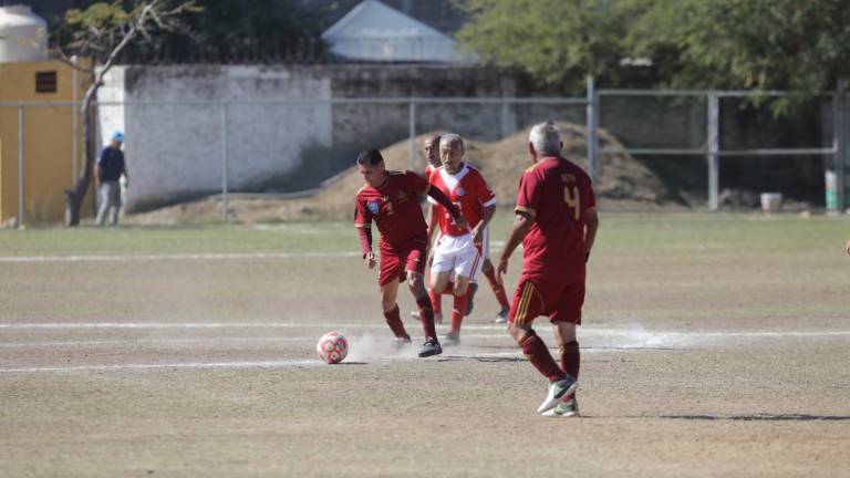 Navolato es bicampeón en 68 Años y Más al doblar en la final 1-0 a Ciudad Obregón.