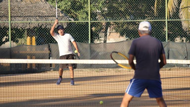 Chicuate y Sánchez arrancan con el pie derecho en Torneo de Tenis del Pavo del Club Muralla