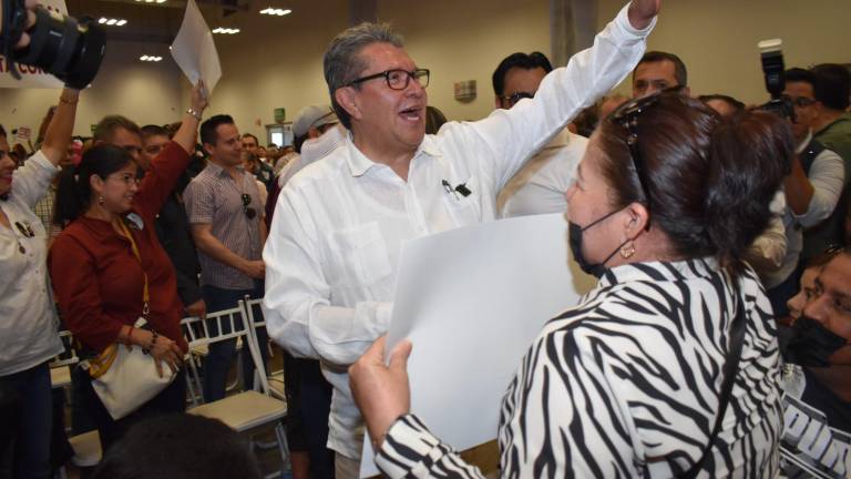 Simpatizantes de Ricardo Monreal Ávila le mostraron su apoyo ante sus aspiraciones de convertirse en el candidato presidencial de Morena.