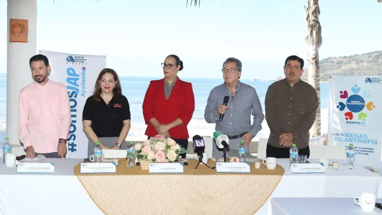 El Grupo Panamá entrega donativo al Banco de Alimentos de Mazatlán.