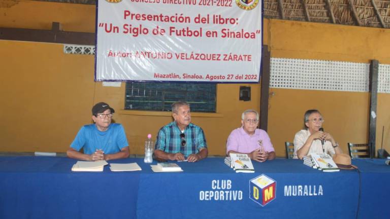El Club Muralla es la sede de la presentación de la obra “Un siglo de Futbol en Sinaloa”.