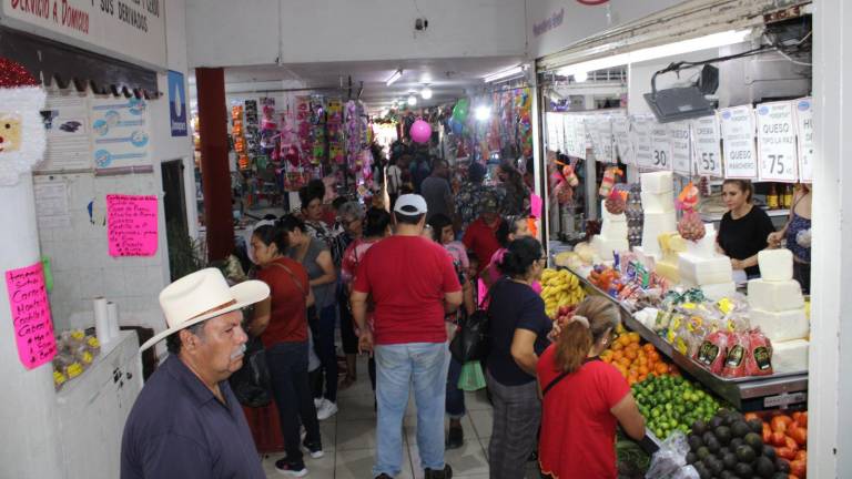 El mercado Miguel Hidalgo de Rosario realiza promociones por el Día del Amor y la Amistad.