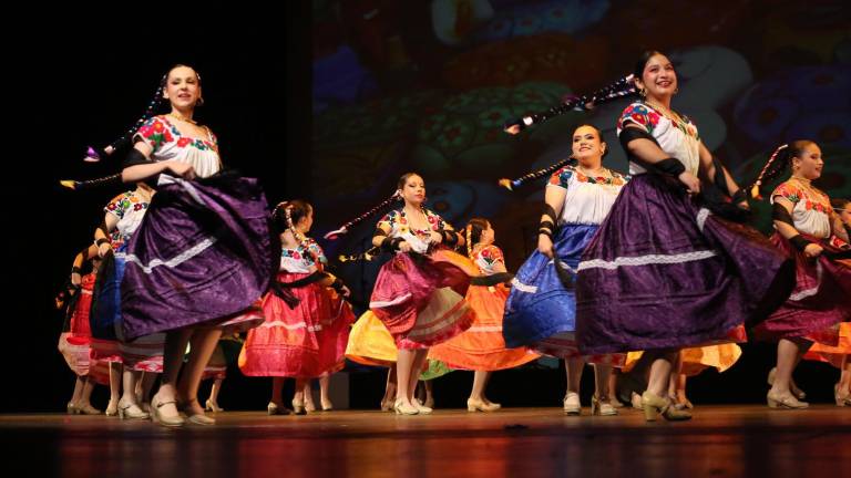 Concluyen sus estudios las alumnas de los talleres de Danza Folclórica Infantil y Juvenil.