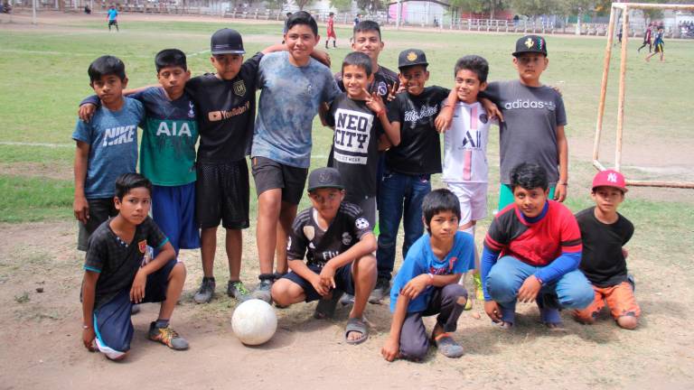 En el torneo 2023 participan 35 campos agrícolas con 78 equipos, resultando un total de 1,560 participantes.