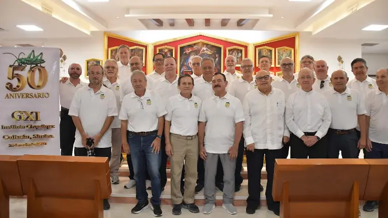 Ex alumnos del Instituto Chapultepec se reúnen para celebrar 50 años de su graduación.