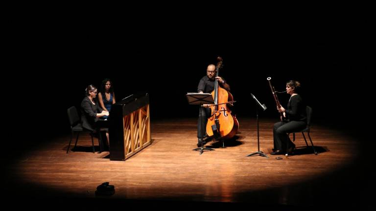 Participaron la fagotista Carly Rae Gómez, el contrabajista Raúl Pérez y la pianista Gabriela Estrada, integrados en el Trío Astor.