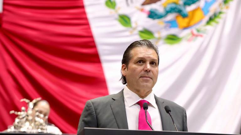 El legislador contrastó esta situación con la asignación superior a los 150 mil millones de pesos planteada a nivel nacional para nuevos proyectos ferroviarios en el país.