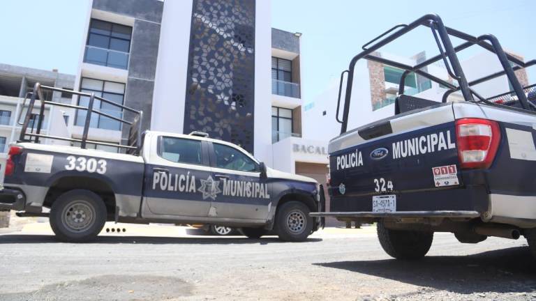 Una mujer y un hombre fueron encontrados inconscientes en un departamento del Fraccionamiento Sábalo Country.