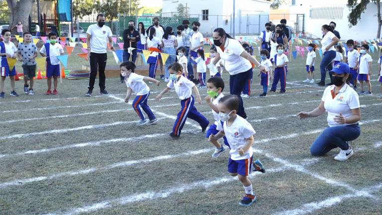 Los pequeñines corrieron a toda velocidad durante las competencias de la Miniolimpiada.