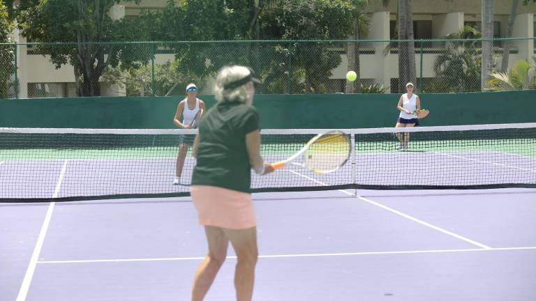 Concluye torneo de tenis femenil, en Casa Club del Cid