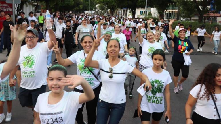 Carrera Píntate de Verde reúne a cerca de 20 mil personas en Sinaloa