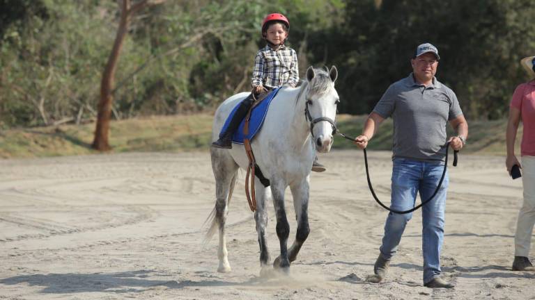 Inauguran Club Hípico y la Escuela de Equitación Ecuestre Mazatlán