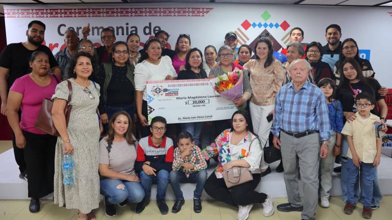 Las escritoras fueron reconocidas por la Secretaría de Bienestar y Desarrollo Sustentable.