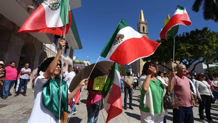 En febrero del año pasado, Mazatlán también se unió a la movilización de El INE no se toca.